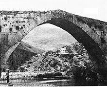 220px-Karamagara_Bridge,_Cappadocia,_Turkey._Pic_01